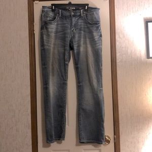 Men’s Buckle Jeans